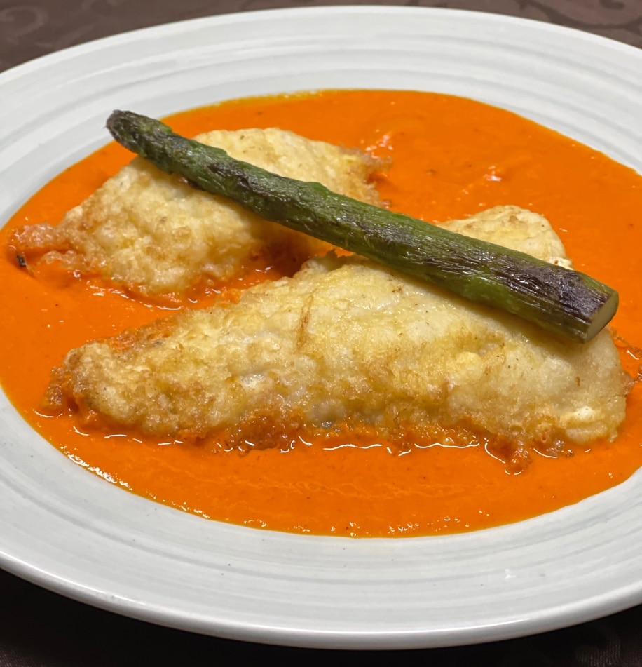 Bacalao con salsa de piquillo 1 copia