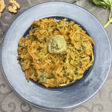 Espaguetis Vegetales (con Pesto de Aguacate y Nueces)