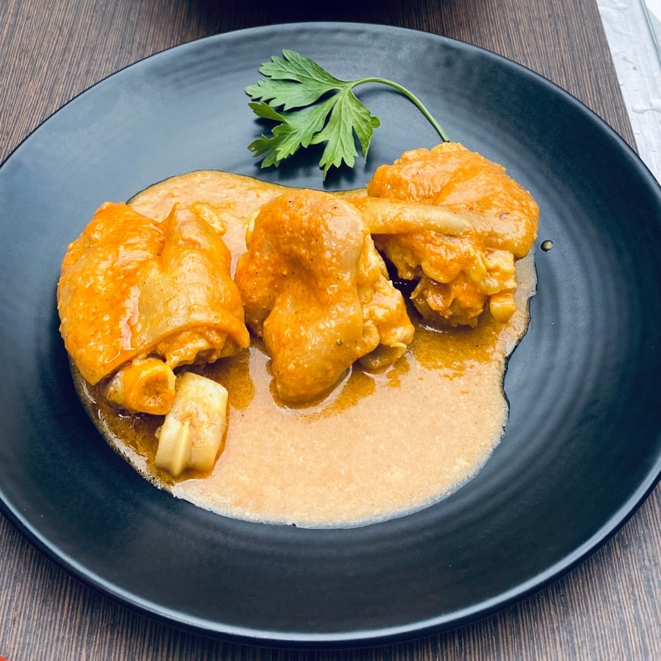 Manitas de cerdo en salsa 4
