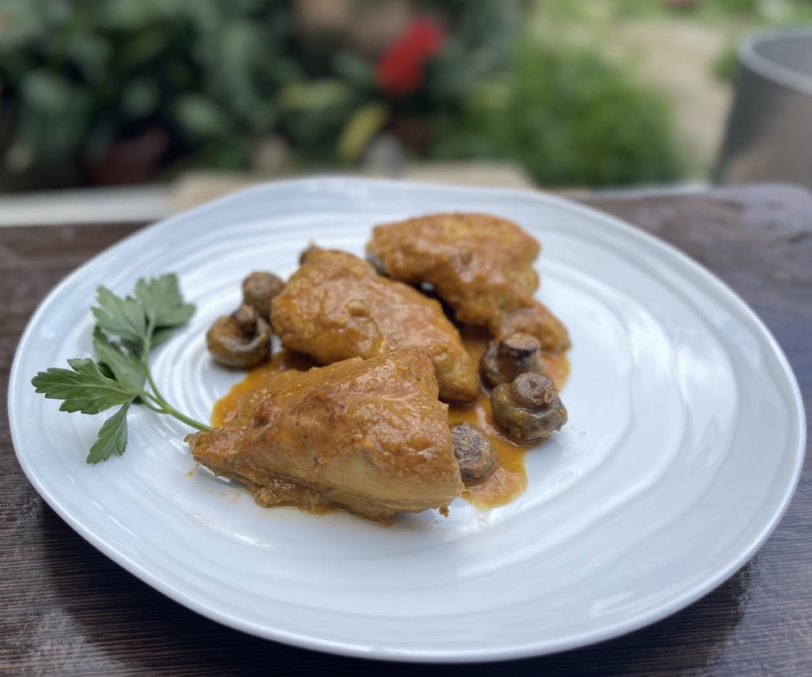 Pollo en salsa con champinones 4