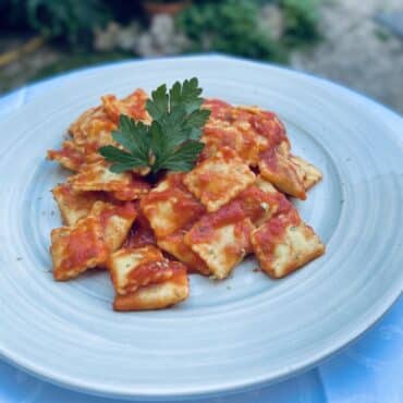 Raviolis de Carne con Tomate