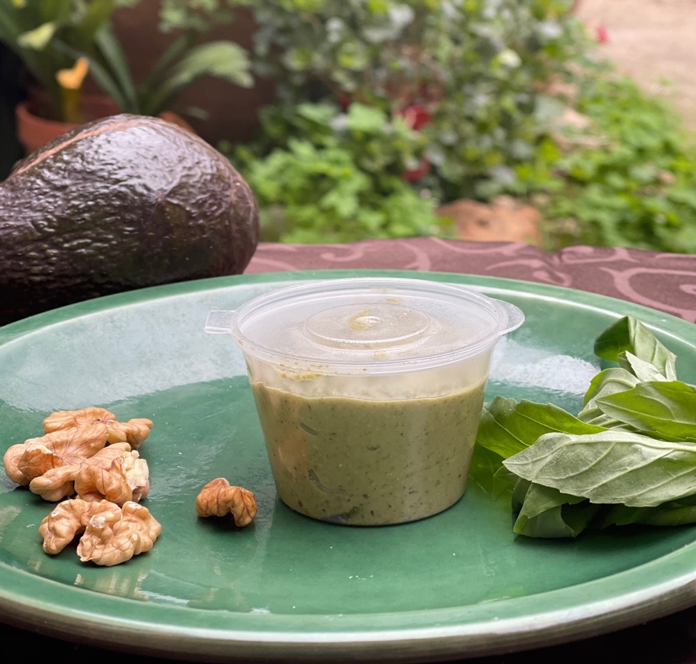 Salsa Pesto de Aguacate y Nueces (Elaboración Propia) - Imagen 3