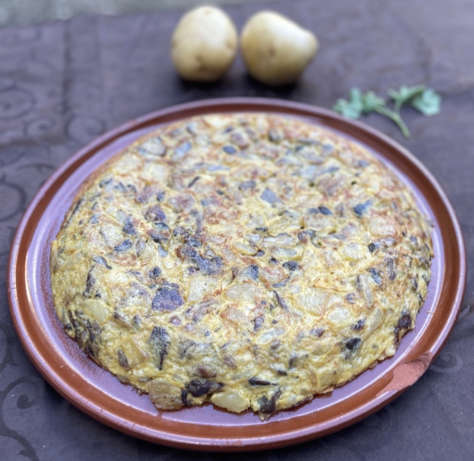 Tortilla de patata y setas variadas 5