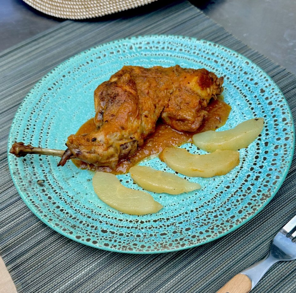 Conejo con salsa de pera 2